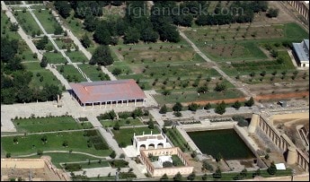 Bagh-e-Babur (باغ بابر)